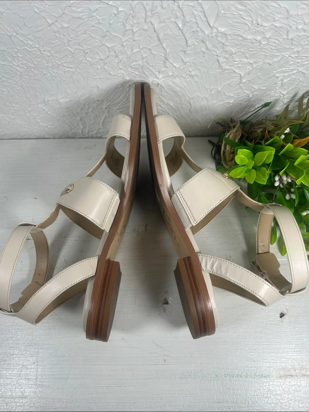 Michael Kors Sandals Plate Flat Leather 3-T Strap Ankle-Strap Open Toe w/ Logo